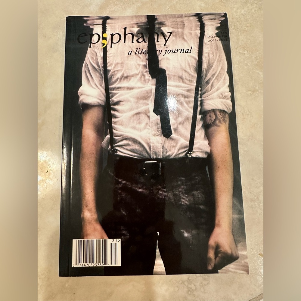 5/25Phany: a Literary Journal (Fall/Winter 2011-2012) by Willard Cook, Hexagenia